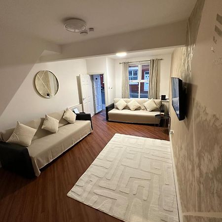 Two Bedroom House Free Parking Liverpool Exteriör bild