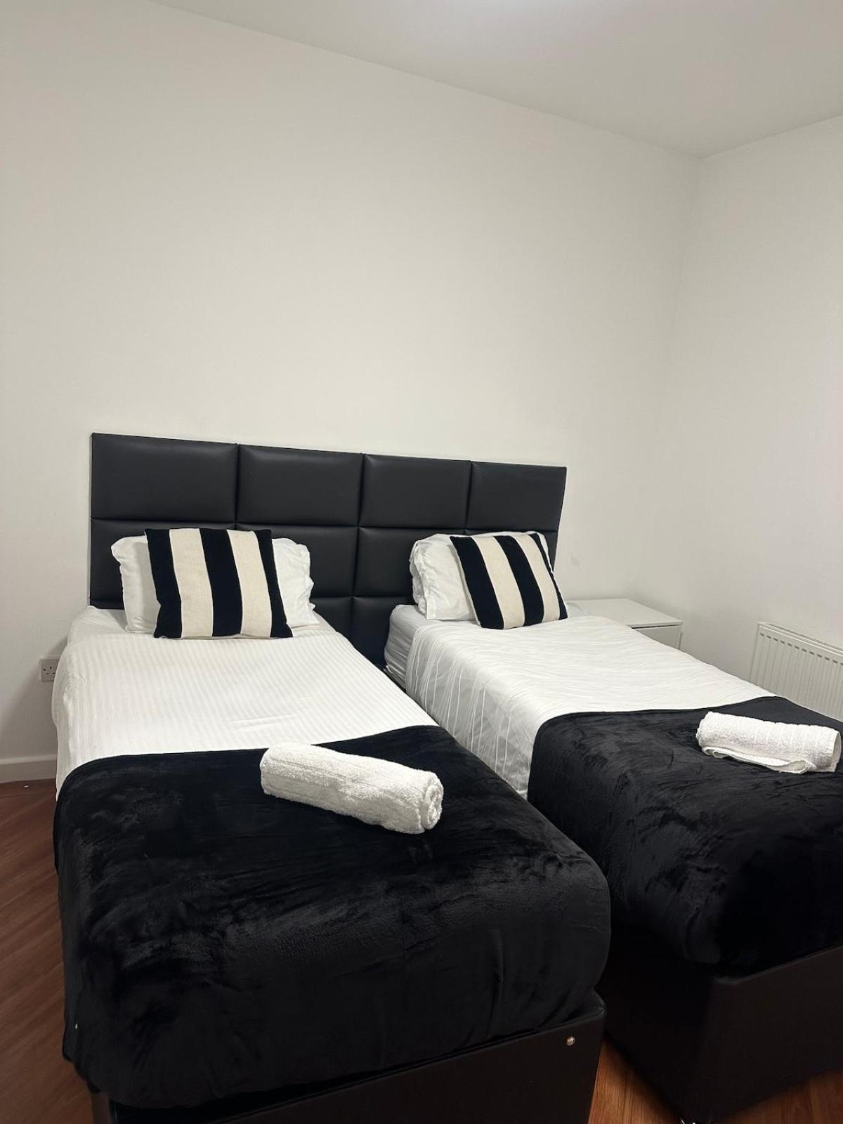 Two Bedroom House Free Parking Liverpool Exteriör bild
